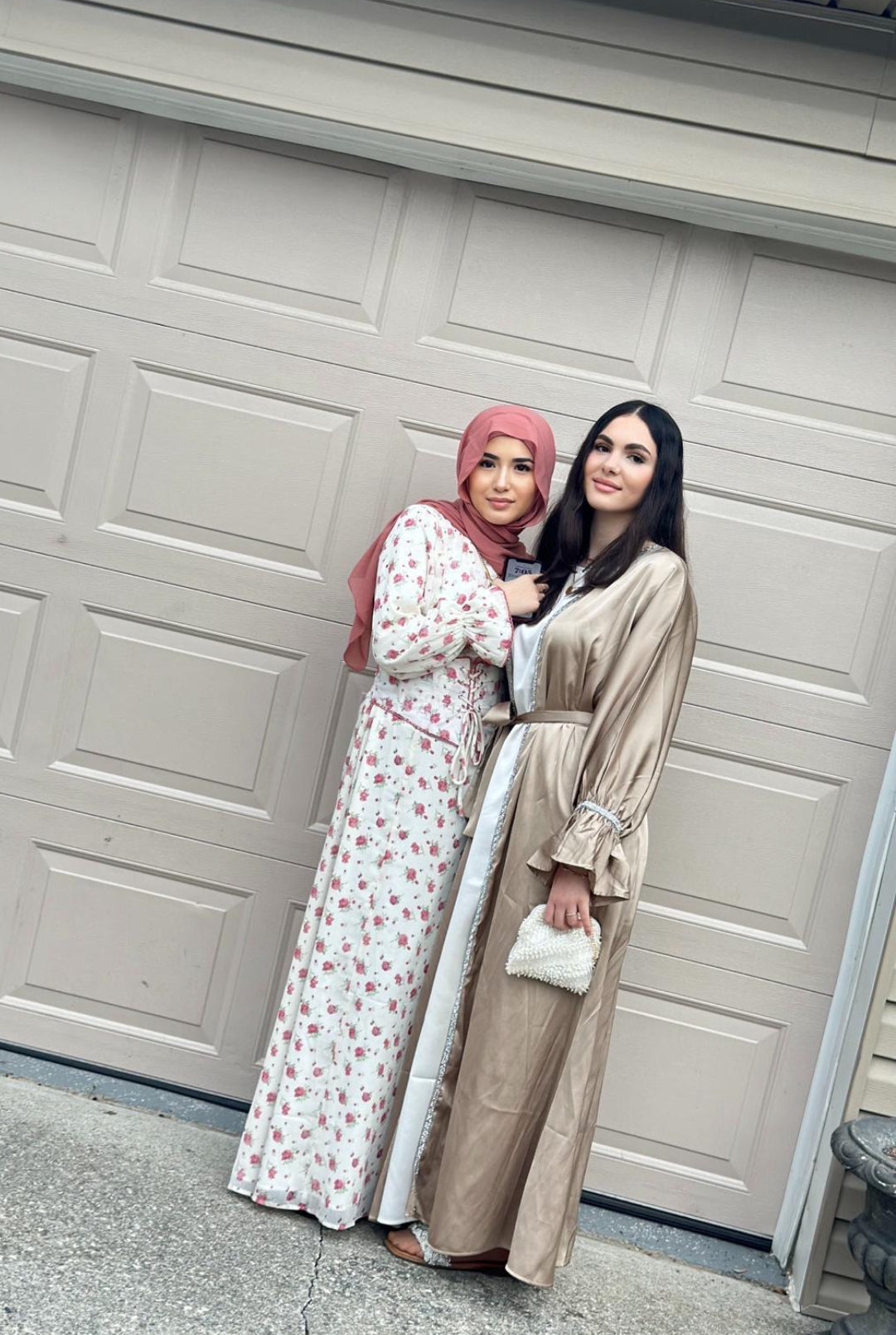 GOLDEN OPEN ABAYA