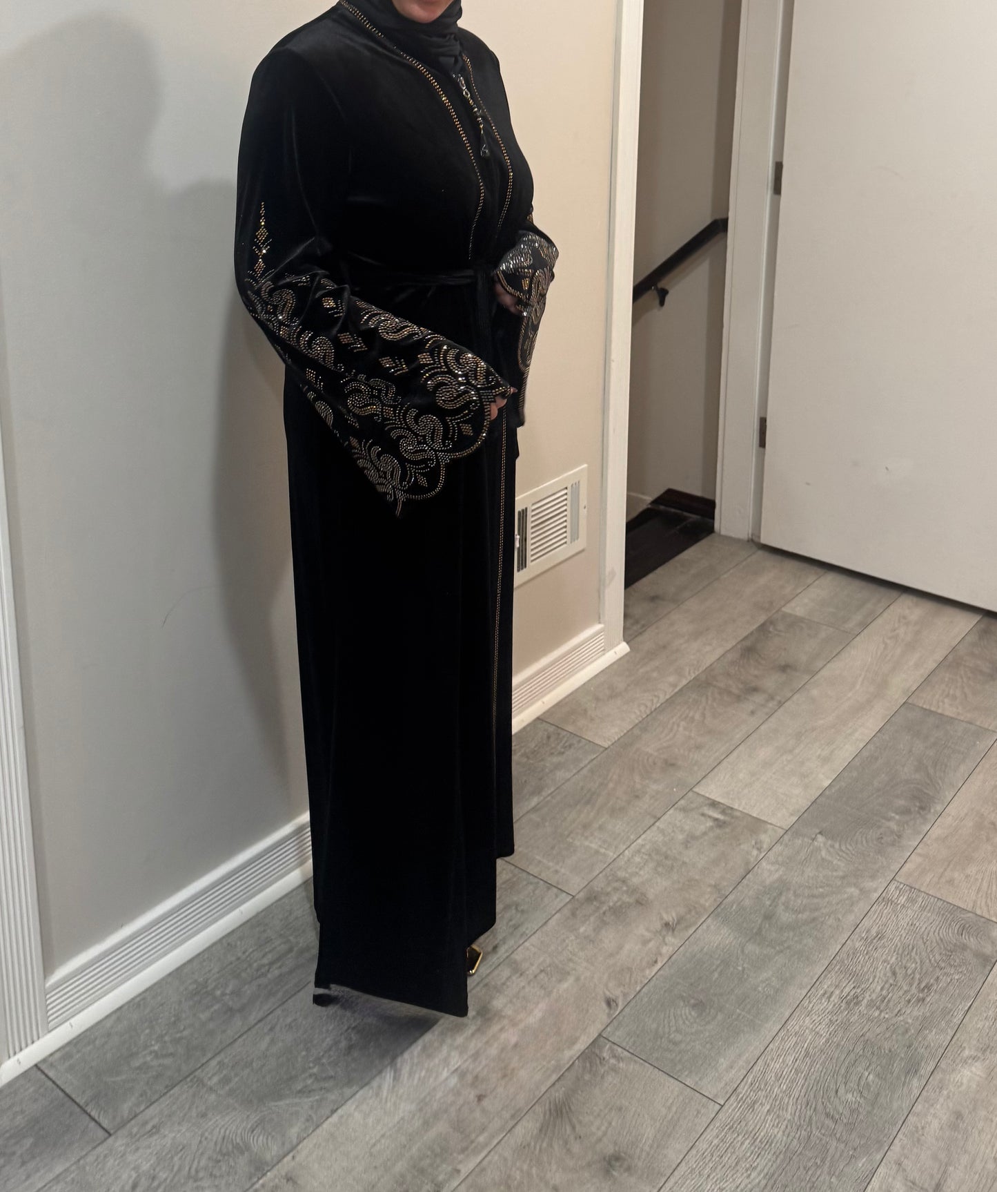 FAME VELVET ABAYA