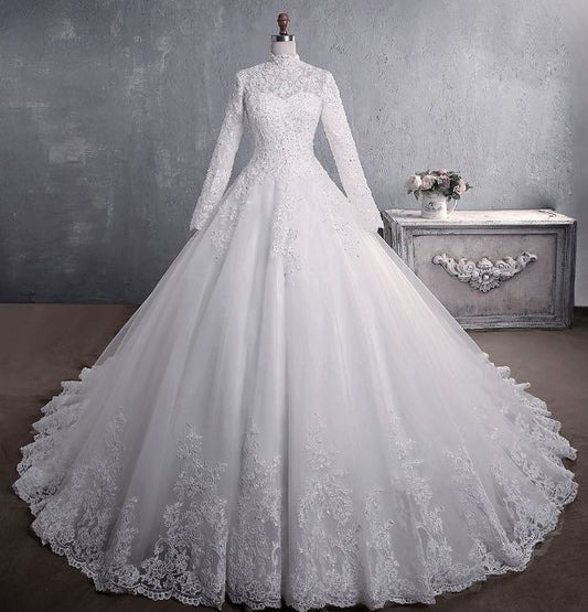 Elegant and gorgeous  wedding dress